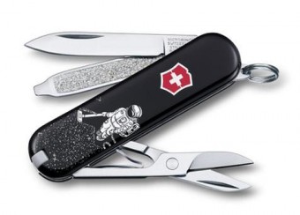 VICTORINOX CLASSIC EDITION 2014 ODHALUJE 10 VTZNCH DESIGN