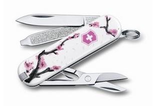 VICTORINOX CLASSIC EDITION 2014 ODHALUJE 10 VTZNCH DESIGN