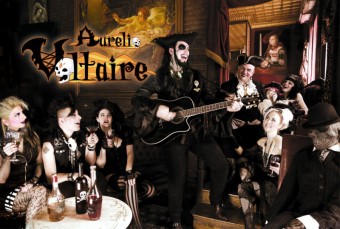 Aurelio Voltaire pijede povabit eskou republiku