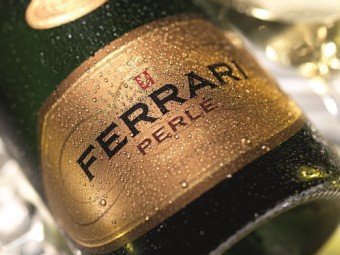 Ferrari Perl zskalo svtov ocenn World Champion Sparkling Wine Outside of Champagne