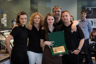 esk finalistka Charlota Cingelov a lenov poroty, Starbucks Barista Championship