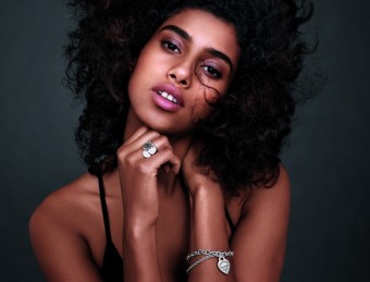 Imaan Hammam pro Tiffany, foto kredit: Dan Jackson