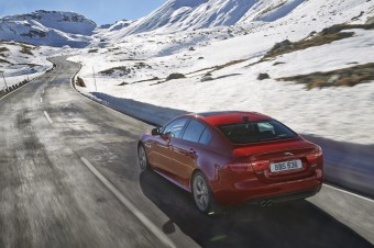 Jaguar XE v zk nominaci na Evropsk auto roku 2016