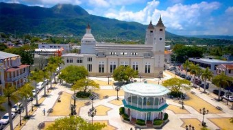 Puerto Plata, Plaza Independencia, foto zdroj: Nrodn turistick ad Dominiknsk republiky