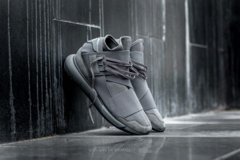 Kolekce Y-3 podzim/zima 2016 nvrhe Yohji Yamamota a znaky Adidas, Footshop