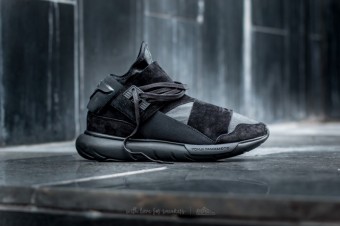 Kolekce Y-3 podzim/zima 2016 nvrhe Yohji Yamamota a znaky Adidas, Footshop