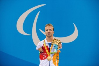 Arnot Petrek, zlat paralympik z esk republiky v plavn