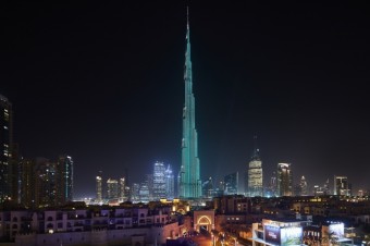 Burj Khalifa lit in the iconic Tiffany Blue, Tiffany & Co.