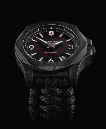 I.N.O.X. CARBON, Victorinox