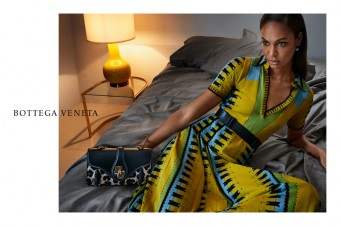 Bottega Veneta, kampa pro jaro/lto 2017, Joan Smalls, foto: Luxury Brand Management