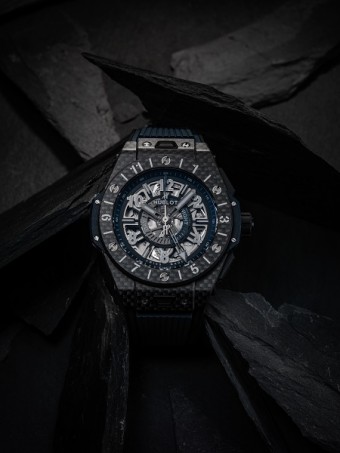 Big Bang Unico GMT Carbon