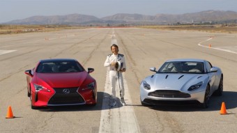 Lexus LC vs. Aston Martin, foto zdroj: Toyota