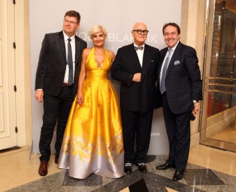 Charitativn gala veee Manolo Blahnika pro Nadan fond Bazaar Charity