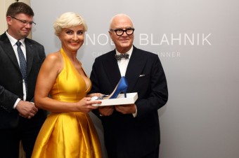 Charitativn gala veee Manolo Blahnika pro Nadan fond Bazaar Charity