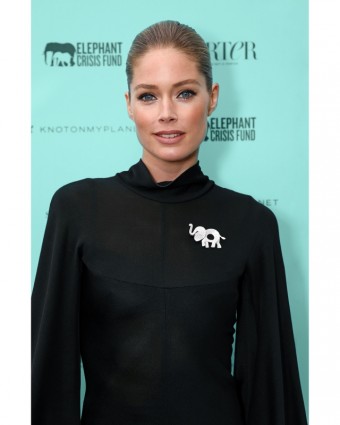 Doutzen Kroes, Tiffany Save The Wild pav diamond elephant brooch, photo Credit: Getty Images