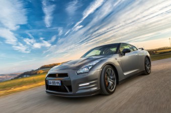 Jet rychlej Nissan GT-R 2013 - Menhouse.eu