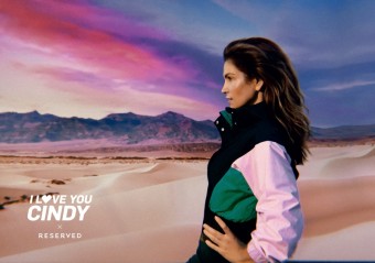 Reserved pedstavuje Cindy Crawford jako tv svtov kampan SS18