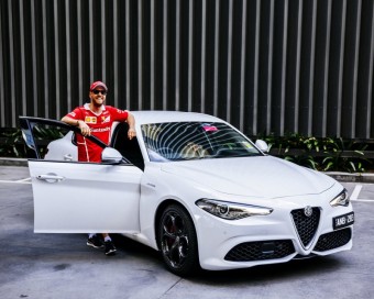 Sebastian Vettel se pochlubil novým Alfa Romeo Giulia Veloce, zdroj: Twitter