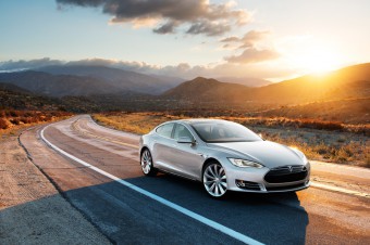Ekologické auto roku 2013 - Tesla Model S
