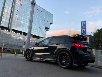 Mercedes-AMG GLA 45 4MATIC