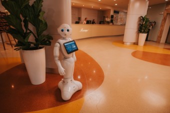 Robot Pepper jako zamstnanec OREA Hotels & Resorts