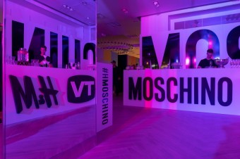 MOSCHINO [tv] H&M disco party v praskm Myslbeku