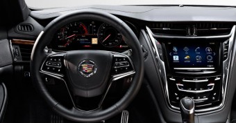 Interir novho Cadillac CTS 2014