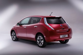 Nový vylepšený elektromobil Nissan Leaf