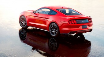 Nov Ford Mustang