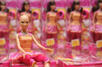 Limitovan edice holohlavch panenek Barbie